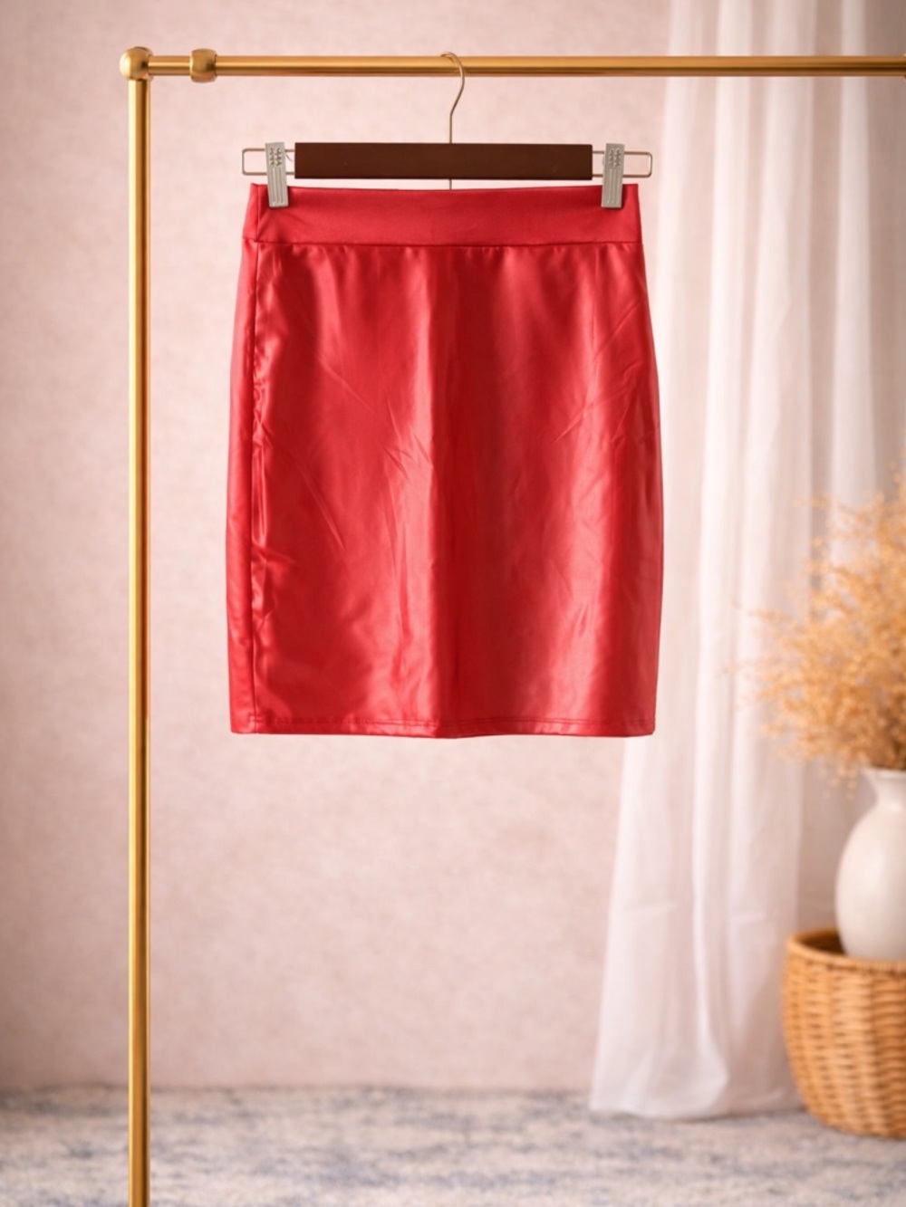 Red Faux Leather Pencil Skirt - Women - Picture 4 of 4